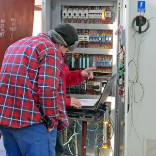 Naprawy układów sterowania pieców i suszarni